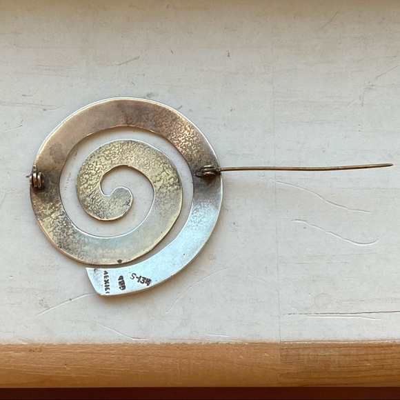 Spiral sterling pin- gifted - Picture 4 of 8